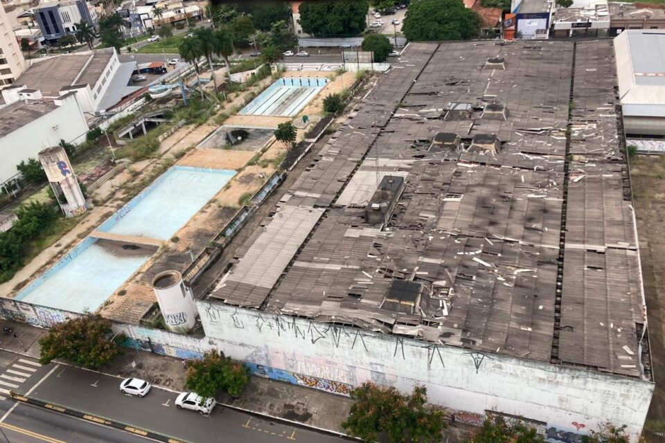 joquei-clube-abandonado