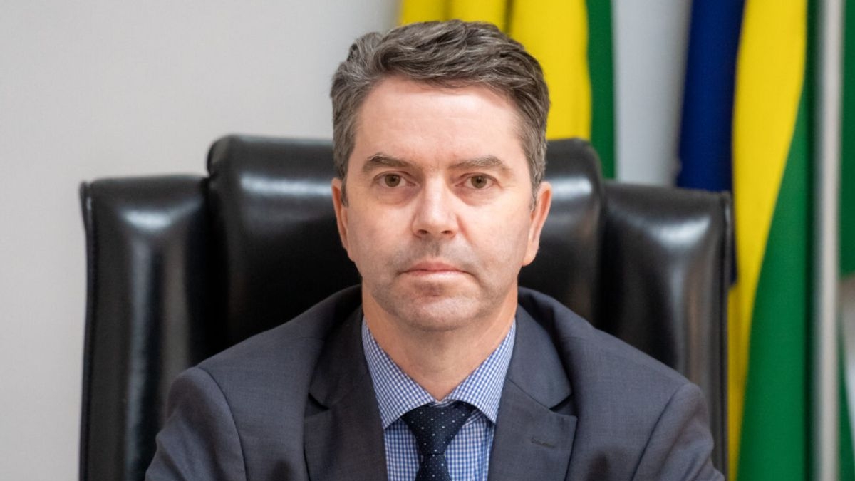 Secretário de Saúde de Goiás diz que síndrome respiratório não é gripezinha e que fake news atrapalham cobertura vacinal