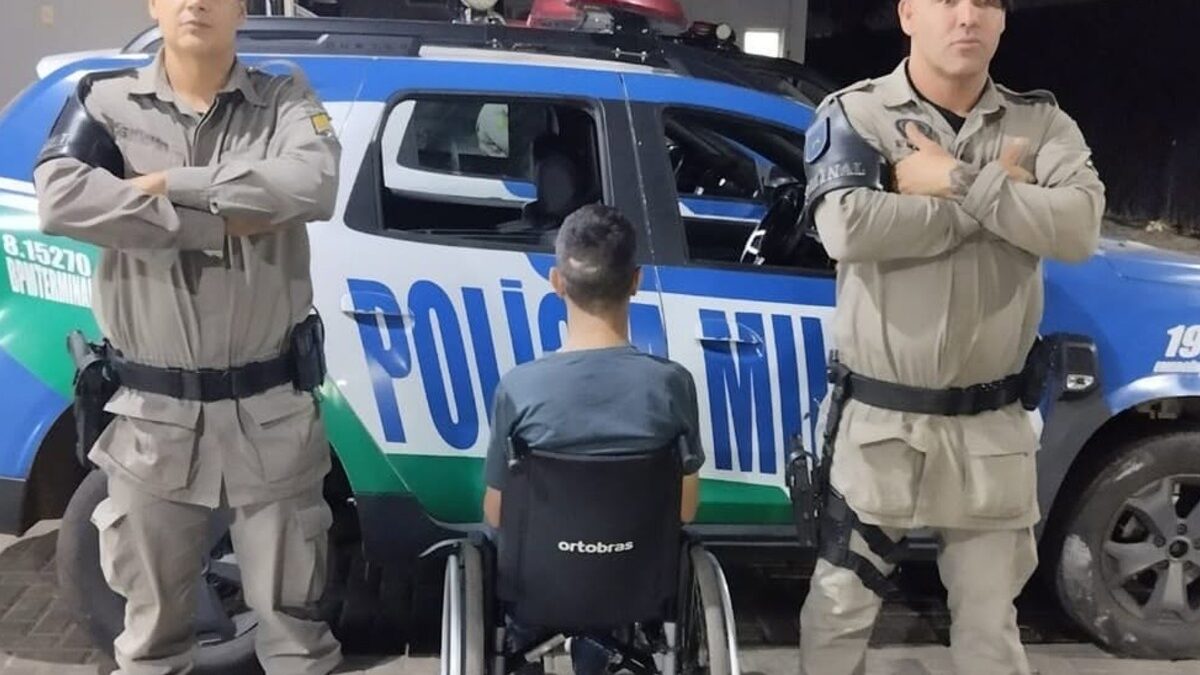 Cadeirante é preso por roubar celular em quarto de hotel em Goiânia