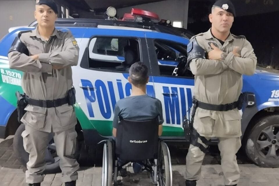 Cadeirante é preso por roubar celular em quarto de hotel em Goiânia