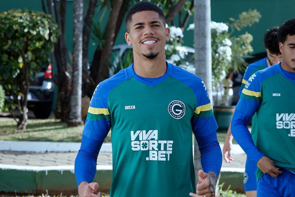 Diego Caito, lateral do Goiás