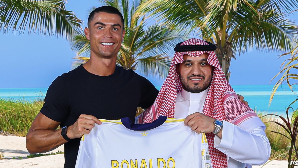 Al-Nassr anuncia renovação de contrato com Cristiano Ronaldo