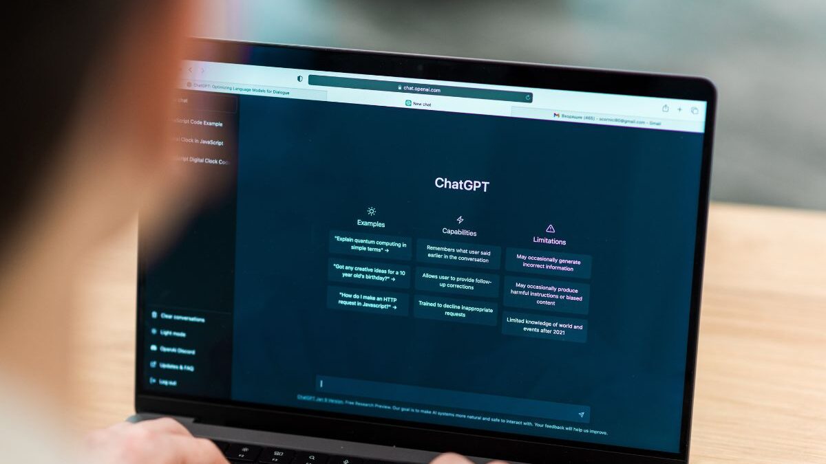 ChatGPT está fora do ar? OpenAI se pronuncia sobre problemas; veja Usuários de diversas partes do mundo relatam instabilidade