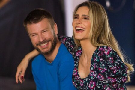 Fernanda Lima reclama de rotina sexual com Rodrigo Hilbert: 'Não tá fácil' Apresentadora revelou conversa que teve com o companheiro