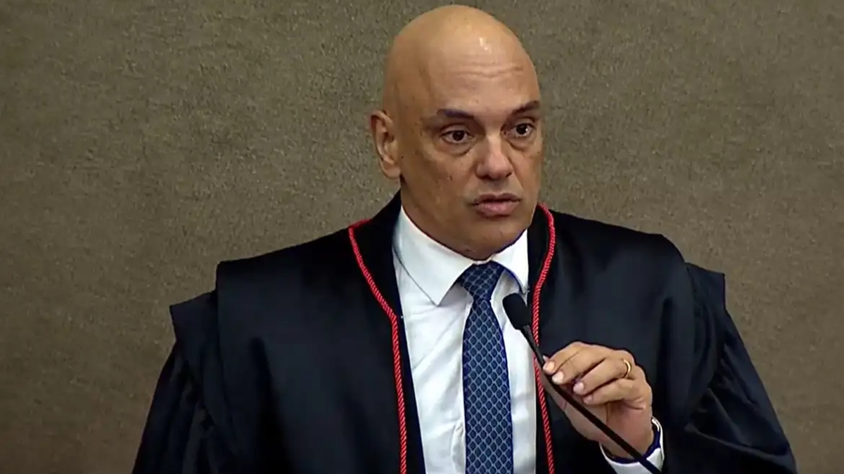 Moraes pede que Hamilton Mourão seja ouvido pela PF dentro de 15 dias