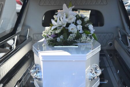 Itaú Seguros terá de reembolsar despesas funerárias e indenizar viúvo de beneficiária