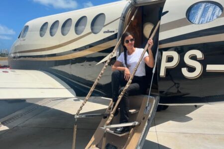 Piloto Nayane Beatriz Porto, que conduzia avião com Lívia Andrade (Foto: Reprodução)