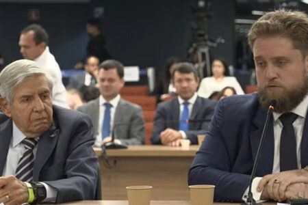 General Heleno fica em silêncio e só responde advogado no STF