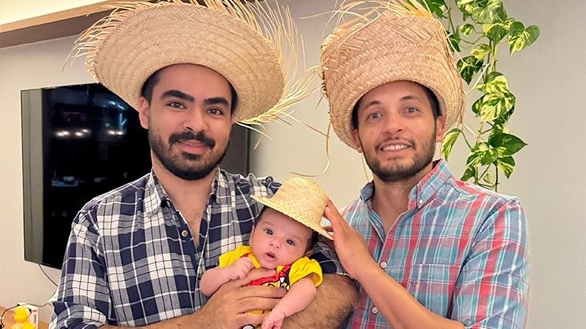 Pai em união homoafetiva com licença-paternidade do TJGO torce por extensão à iniciativa privada