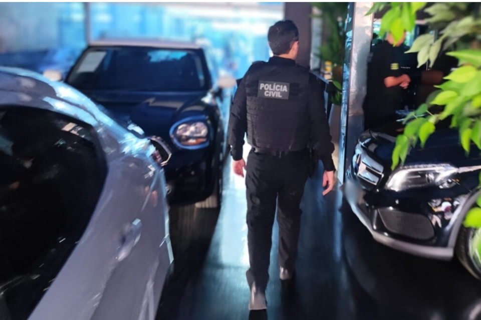 Loja de carros de luxo acusada de dar prejuízo de R$ 10 milhões em clientes sofreu golpe de R$ 2 milhões, diz advogado