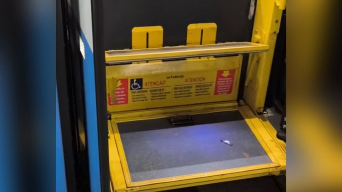 Mãe reclama de problemas no transporte coletivo de Goiânia (Foto: Reprodução)