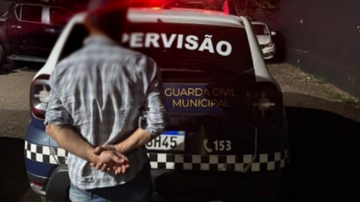 Pai bêbado agride filha com bebê no colo durante surto e é preso em Jataí