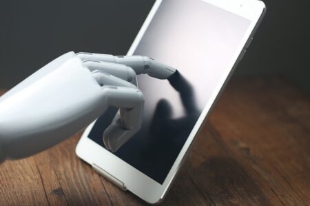 TRT de Goiás fecha acordo para usar IA que lê peças processuais