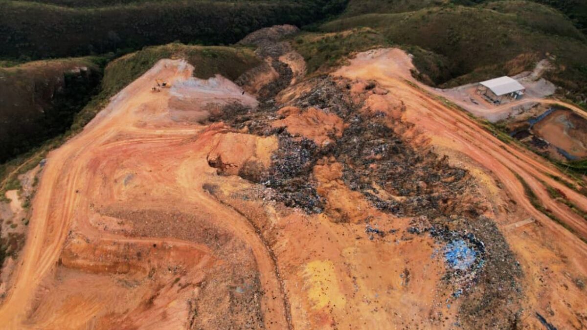Lixão de Padre Bernardo: contaminação de córrego (Foto: Divulgação)