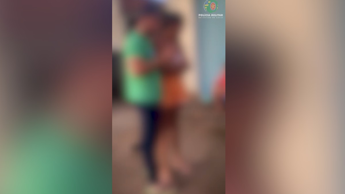 Homem faz mulher em cárcere de escudo e desafia PM, em Caiapônia: 'Atira no meu peito'