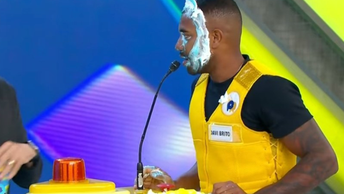 Davi Brito erra plural de limão e vira meme nas redes sociais