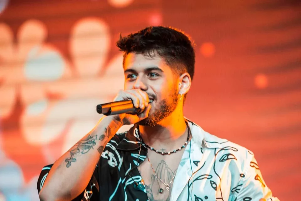 "Não sou um mestre da leitura", diz filho de Leonardo Zé Felipe explica polêmica no Prêmio Multishow e afirma que saber ler