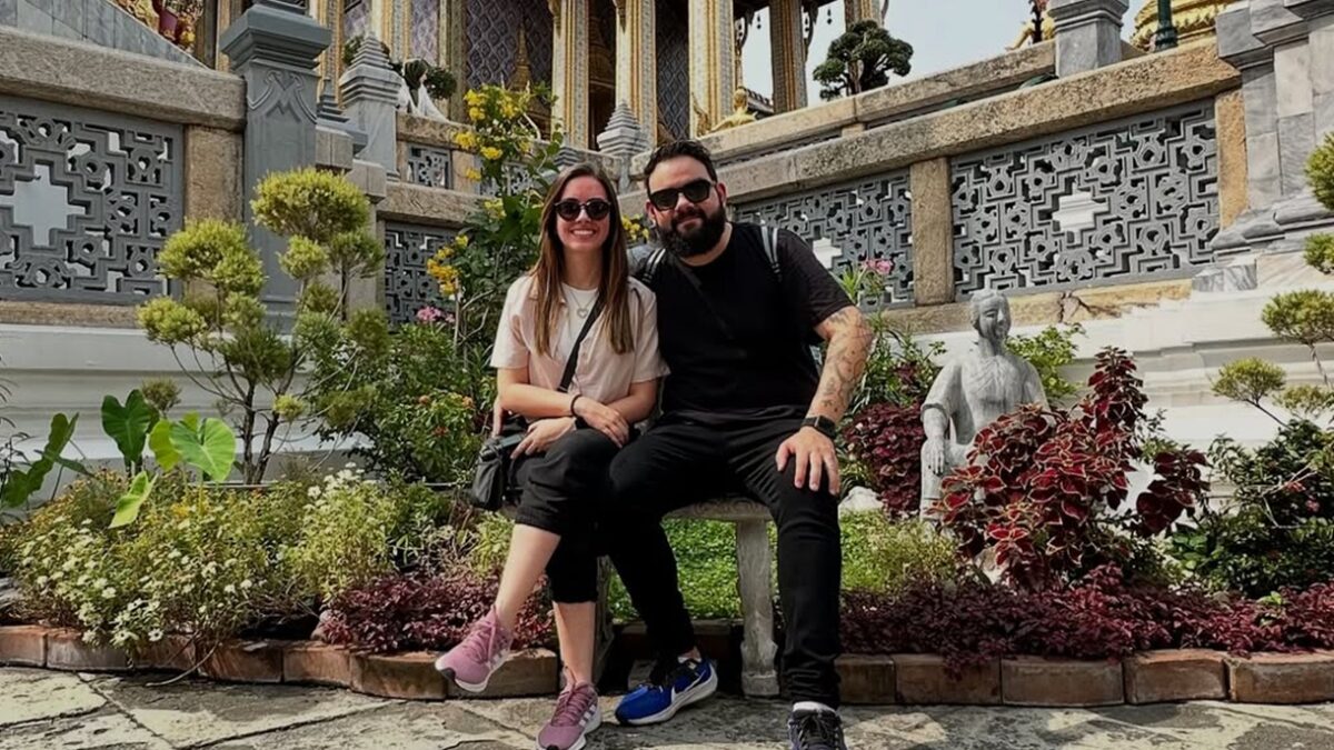 Rafaela e Denis mostram que é possível explorar o planeta Casal que saiu de Goiânia há oito meses viaja o mundo e mostra tudo nas redes