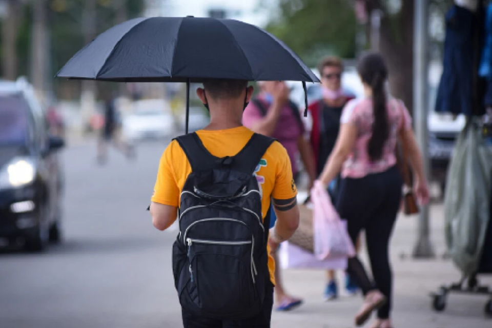 Goiás registra chuva amena com chegada de massa de ar polar nesta terça (24/6)