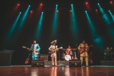 Espetáculo com tributo aos Beatles chega a Goiânia em agosto