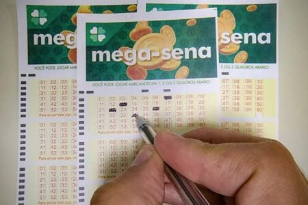 Mega-Sena acumula e prêmio sobe para 100 milhões; veja dicas de como acertar mais números Ninguém acertou as seis dezenas do concurso 2.875