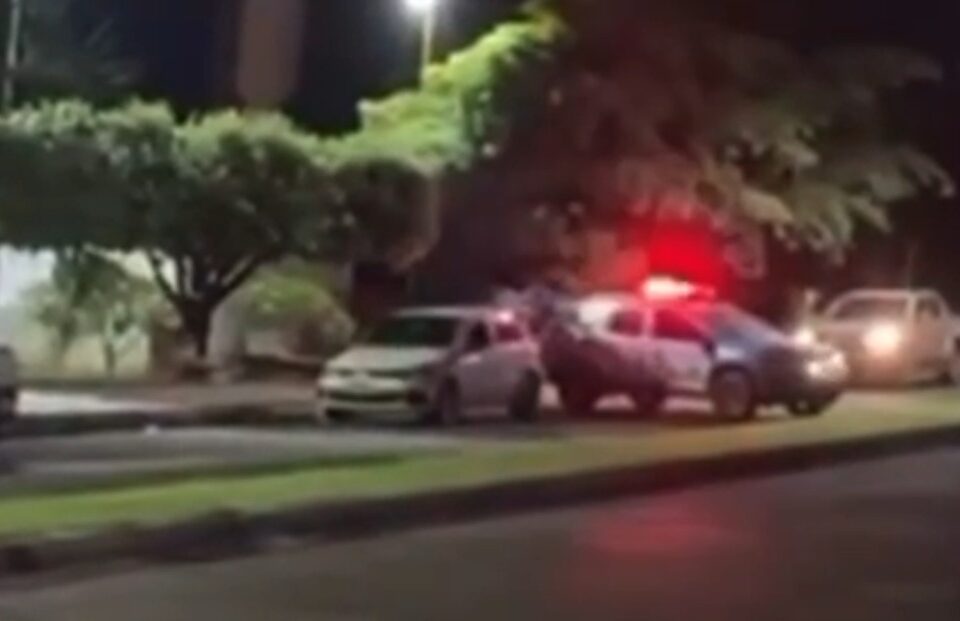 Itarumã: suspeitos de matar jovem morrem em confronto com PMs policiais Dupla ainda deixou irmã da vítima ferida