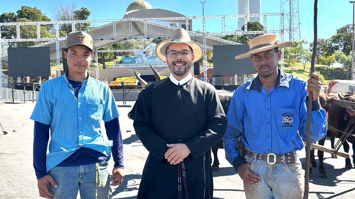 Romaria de Trindade já recebe primeiras caravanas