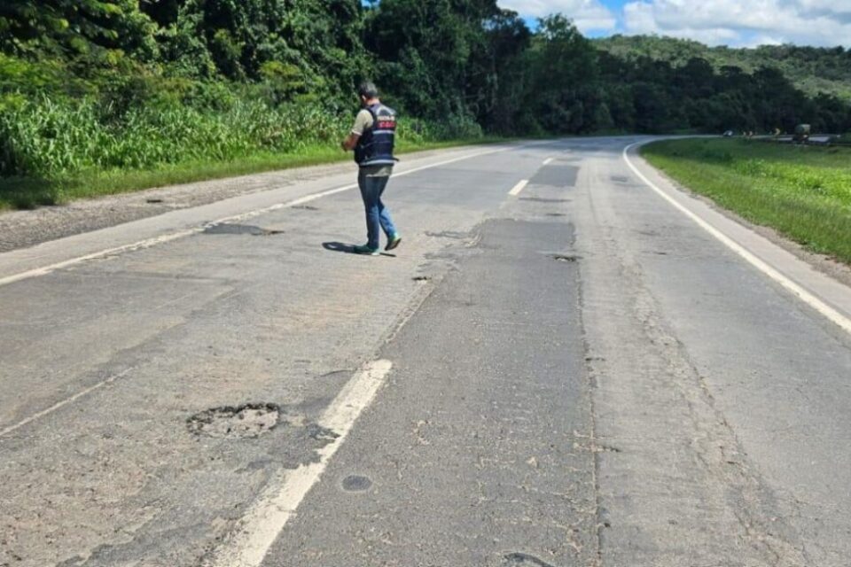 A imagem mostra a situação da pista