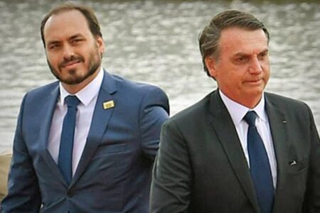 PF aponta Bolsonaro como 'centro decisório' e 'principal destinatário' de ações da 'Abin paralela'