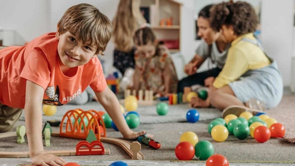 Neuropsicopedagoga dá dicas de atividades para entreter as crianças nas férias