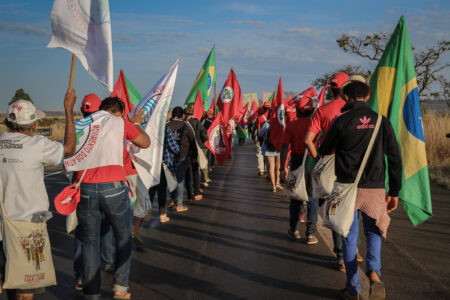 Integrantes do MST (Foto: Divulgação)