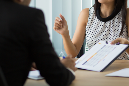 Imagem de uma entrevista de emprego