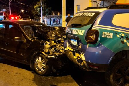 Homem é baleado 7 vezes após tentar agredir a ex e jogar carro contra PMs em Caldas Novas transferido para o Hospital de Urgências de Goiás