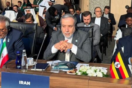 Irã diz que EUA cruzaram 'grande linha vermelha' e que vai se defender 'por todos os meios necessários'