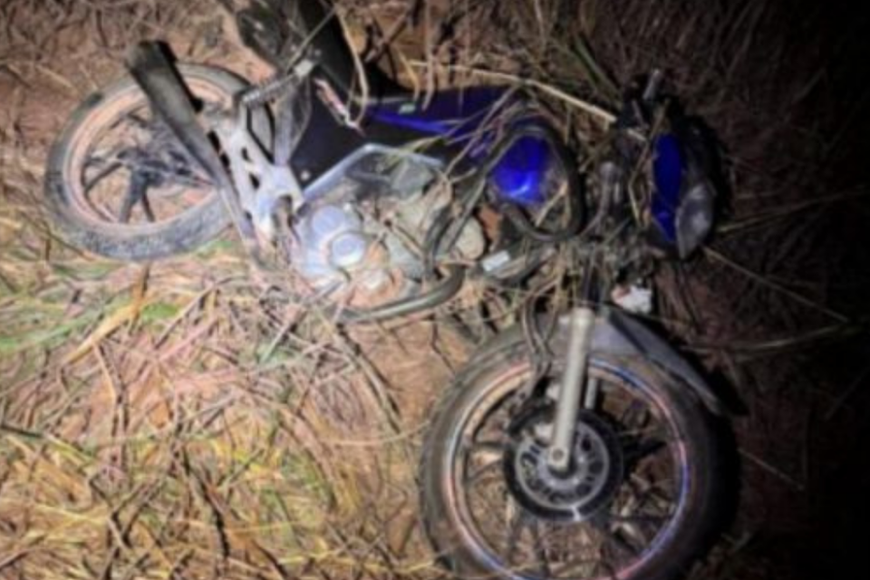 Adolescente morre após ser atropelado por caminhonete enquanto pilotava motocicleta no Faina