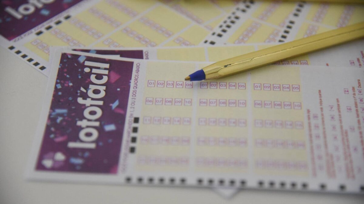 Lotofácil 3421: confira o resultado e veja dicas de como acertar mais números na loteria Prêmio estimado é de R$ 1,8 milhão, segundo a Caixa