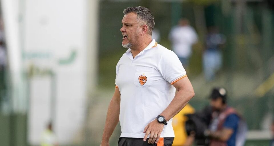 Gabardo Júnior, novo técnico do Anápolis