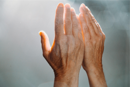 População evangélica em crescimento no Brasil (Foto: Pixabay)