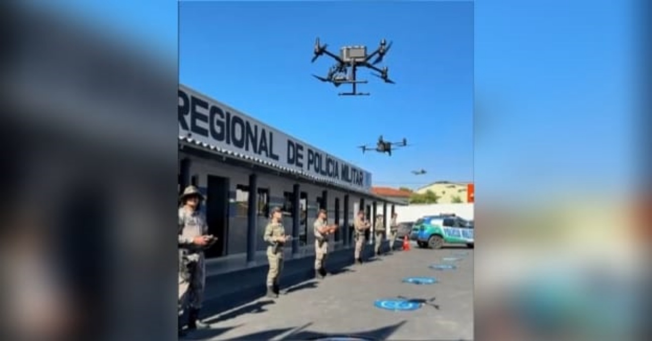 PMs operam drones durante treinamento