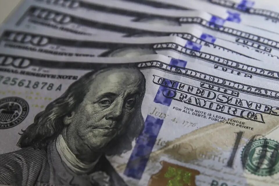 dolar-eua-au