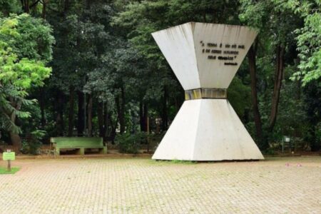 Homem é morto a facadas durante briga no Bosque dos Buritis, em Goiânia