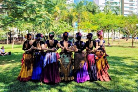 Estilo tribal de dança do ventre será apresentado em parques de Goiânia com entrada gratuita