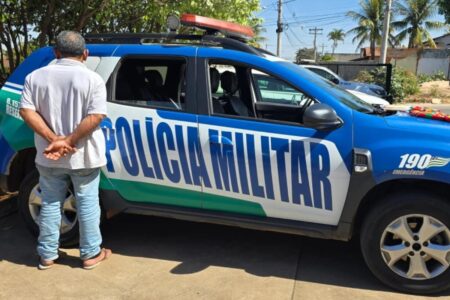 Idoso é preso por furtar 12 pacotes de café em supermercado de Aparecida