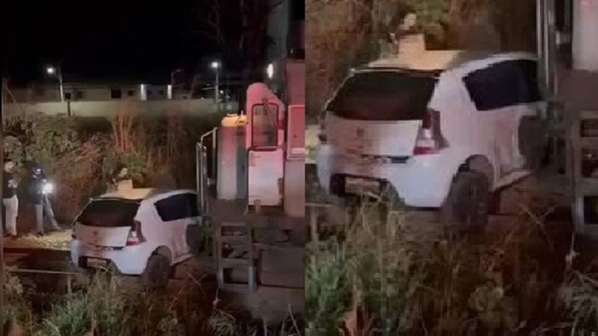 Mulher pula de carro antes de choque com trem no entorno do DF; vídeo 1 Mulher pula de carro antes de choque com trem no entorno do DF; vídeo Composição ainda arrastou o veículo por metros