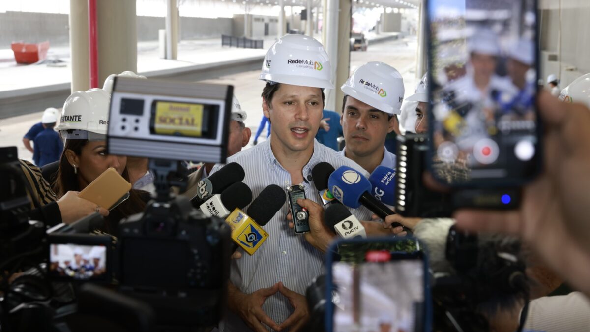 Daniel Vilela vistoria Terminal Praça da Bíblia e anuncia entrega para segunda quinzena de setembro dignidade aos usuários