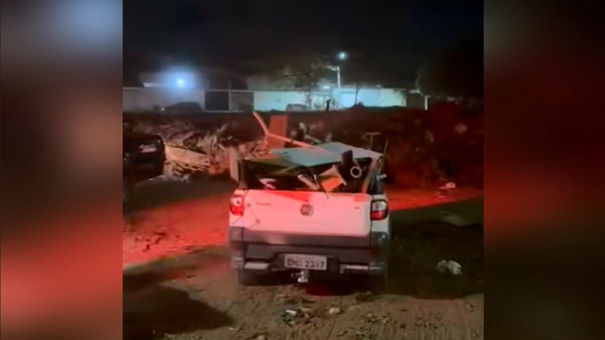 Prefeito flagra descarte irregular em Anápolis (Foto: Reprodução)
