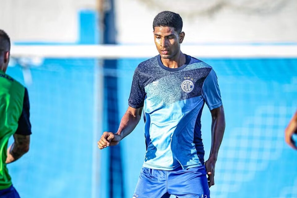 Valdir Júnior irá jogar a Série B pelo Atlético Goianiense