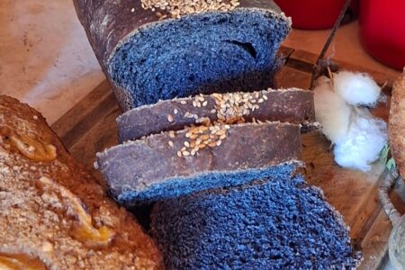 Chef goiana revela segredo do pão azul de jenipapo em oficina fermentação natural Adma Kasteljins vai ministrar oficina de panificação