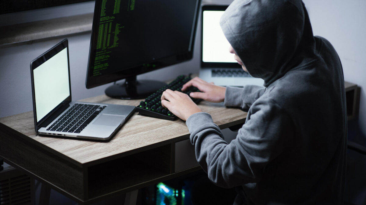 empresa opera a infraestrutura de Pix C&M Software O que se sabe sobre o ataque hacker que desviou milhões de reais de bancos e afetou o Pix