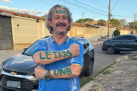 Carteiro goiano de 65 anos é aprovado na UnB